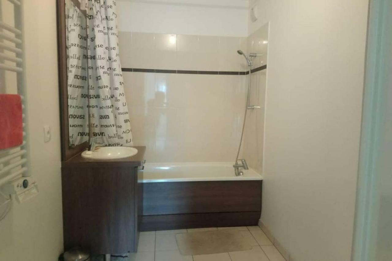 Boissy Gare Rer A Appartement 1 A 3 Chambres Au Choix Экстерьер фото